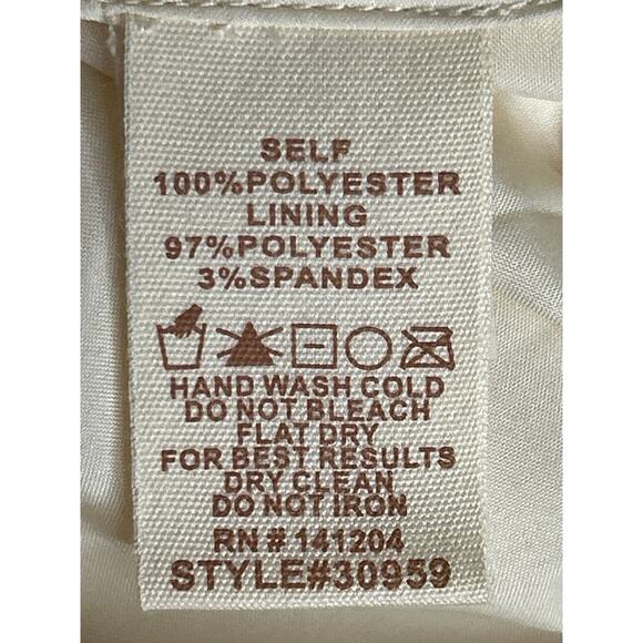 Hem & Thread Women’s Small Sherpa Pullover Cream Chevron Quarter Zip NWT - Picture 10 of 10